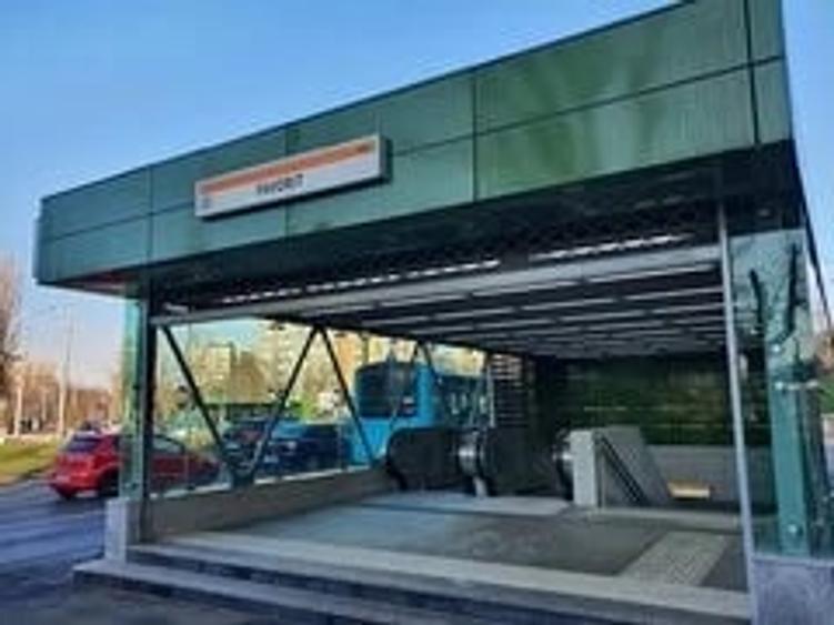 Drumul Taberei Favorit Metrou Str Sibiu Garsoniera cf 1 an c-tie bl 1978 - 1