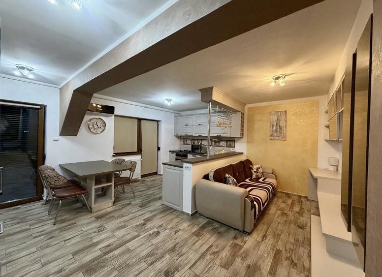 Apartament cu 3 camere decomandat, mobilat în Gherăiești