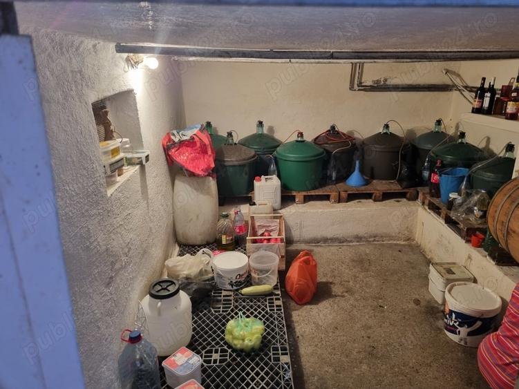 Casă cu 4 camere în Cernat