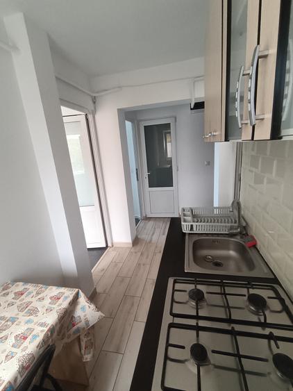 Apartament cu 2 camere decomandat, mobilat în Alexandru cel Bun