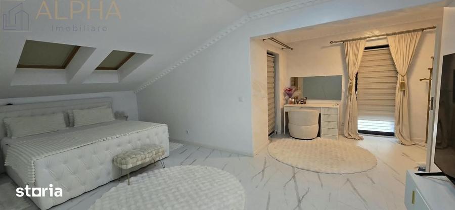 Casă cu 5 camere cu Teren 1218 Mp în Șieu