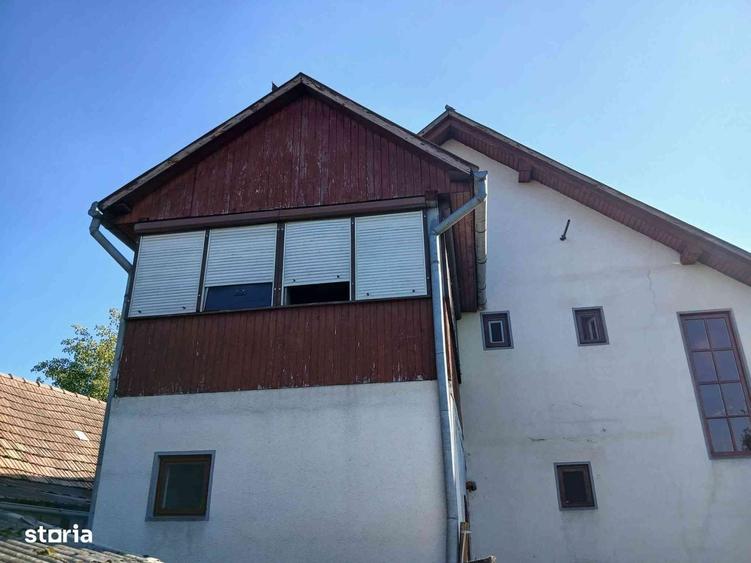 Casă cu 4 camere cu Teren 900 Mp în Solovăstru