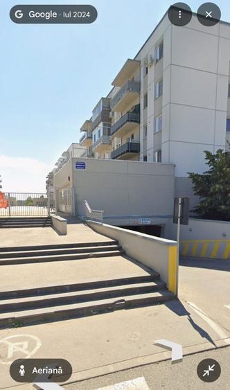 Apartament cu 3 camere decomandat în Berceni