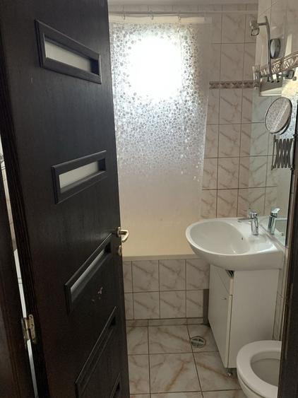 Apartament cu 2 camere decomandat în Craiter