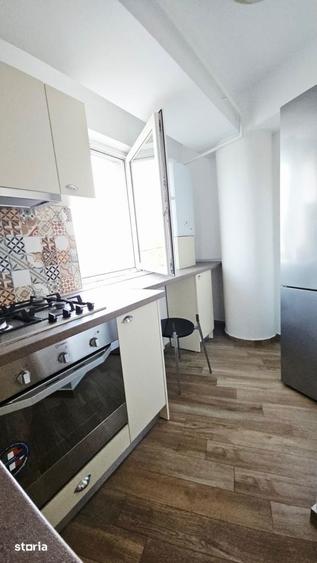 Apartament cu 3 camere în Crângași
