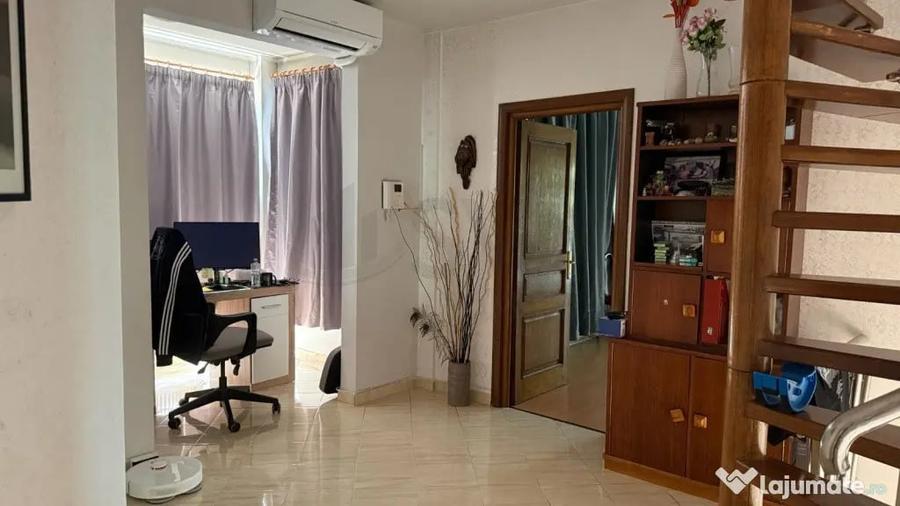 Casă cu 5 camere cu Teren 200 Mp în Dămăroaia