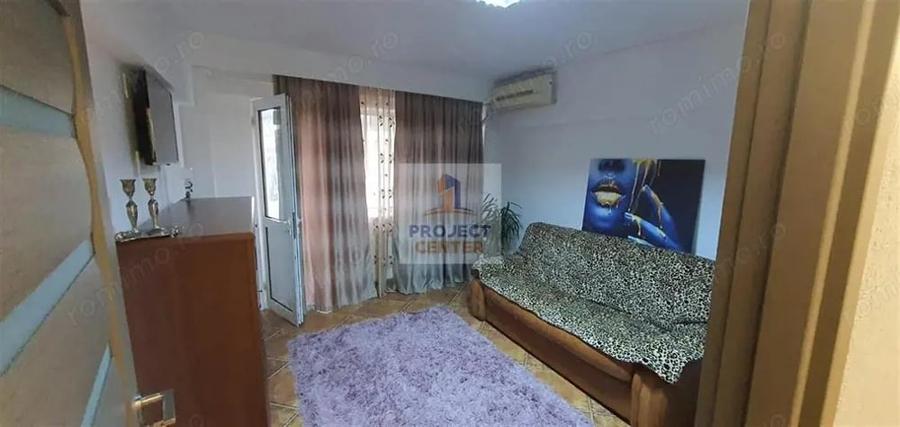Apartament cu 3 camere decomandat în Ultracentral