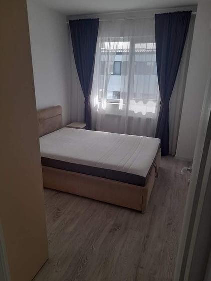 Apartament cu 2 camere decomandat în Roșu