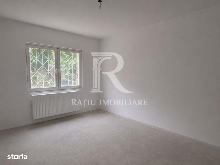 Apartament cu 4 camere în Decebal