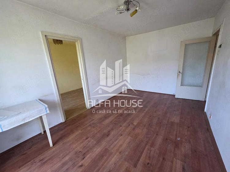 Apartament cu 3 camere nedecomandat în Govândari