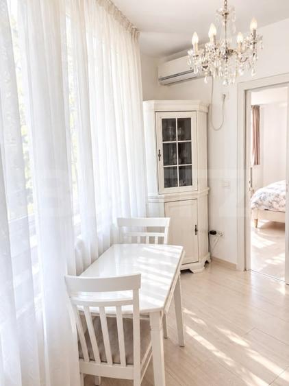 Apartament cu 2 camere semidecomandat, mobilat în Copou