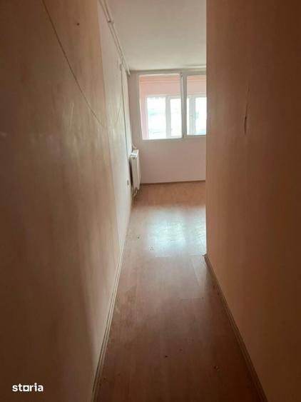 Apartament cu 2 camere semidecomandat în Cornișa