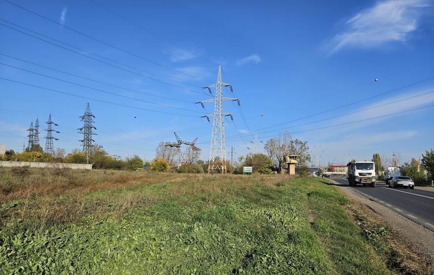 Teren Construcții intravilan de 7562 mp, în Vest