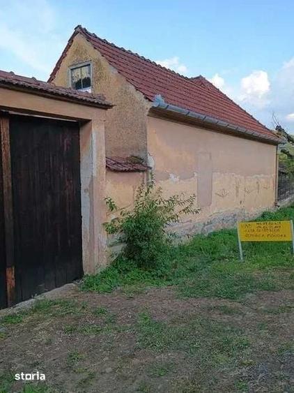 Casă cu 4 camere cu Teren 220 Mp în Petriș
