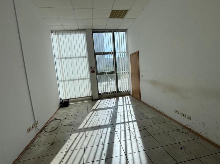 Spațiu industrial, de 1,600 mp, în Ghiroda