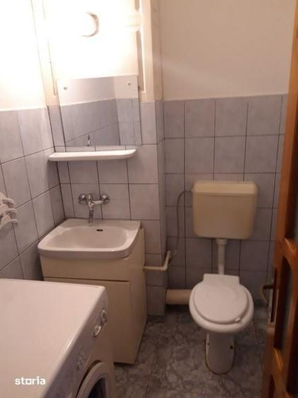 Inchiriez apartament 3 camere - 4