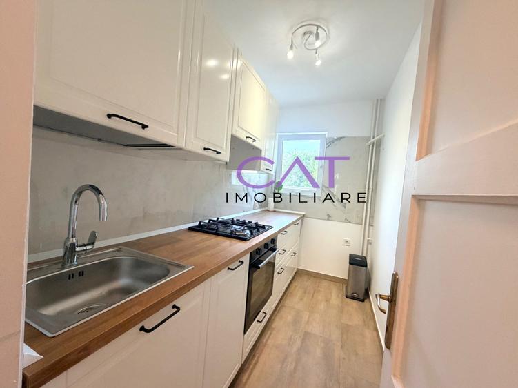 Apartament cu 2 camere semidecomandat în 1 Decembrie 1918