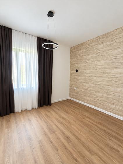 Duplex cu 5 camere cu Canalizare în Pipera