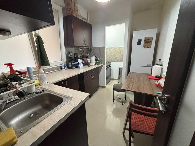 Apartament cu 2 camere decomandat în Eroii Revoluției