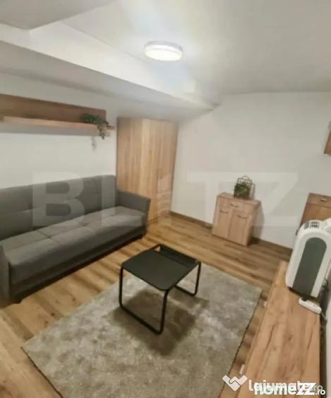 Apartament cu 2 camere semidecomandat în Centrul Istoric