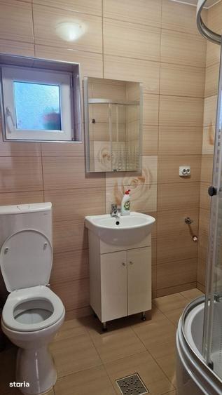 Casă cu 4 camere în Andrei Mureșanu