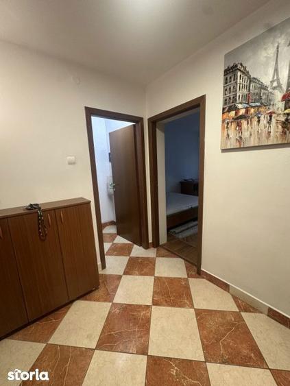 Apartament cu 3 camere, mobilat în Titan