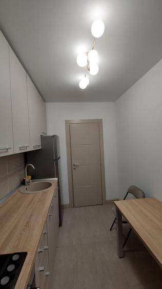 Garsonieră decomandată, mobilată în Tătărași