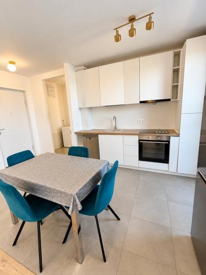 Apartament cu 3 camere decomandat, mobilat în Pipera