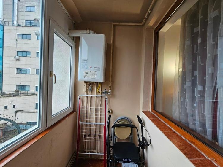 Garsonieră decomandată, mobilată în Centrul Civic