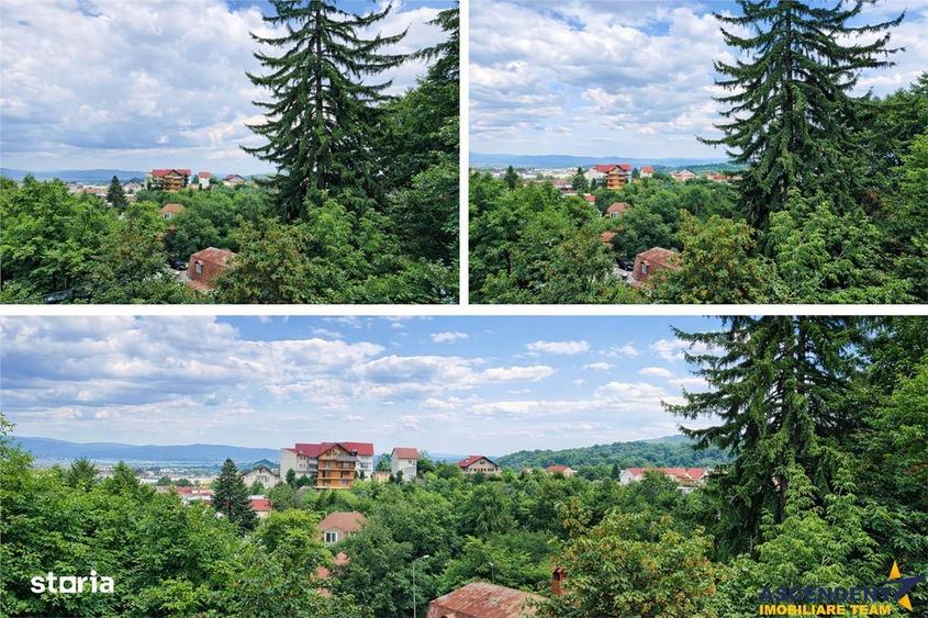 Casă cu 6 camere decomandat cu Canalizare în Schei