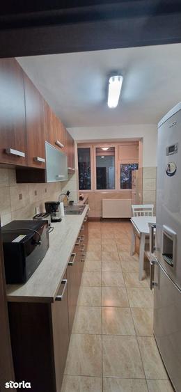 Apartament cu 2 camere semidecomandat, mobilat în Hipodrom 3