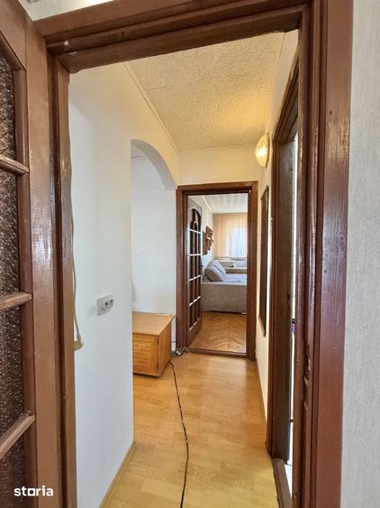 Apartament cu 2 camere decomandat în Soarelui