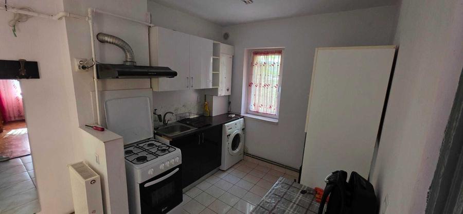 Apartament cu 2 camere decomandat în Gruia