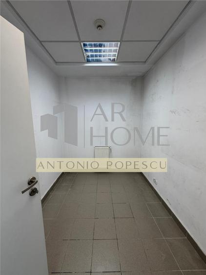 Spațiu comercial, de 144 mp, în Malu Roșu