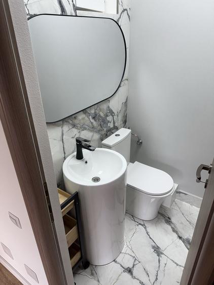 Proprietar vand apartament 3 camere - 3