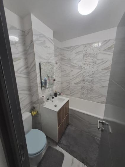 Apartament cu 2 camere decomandat în Doamna Ghica