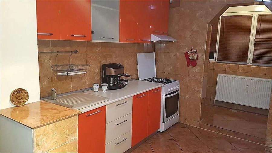 Apartament cu 2 camere decomandat, mobilat în Apărătorii Patriei