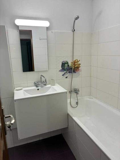 Garsonieră decomandată în Brâncoveanu