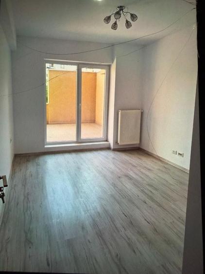 Apartament de inchiriat-exclusiv pentru firme - 2