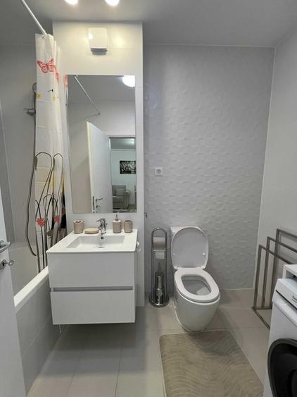 Apartament cu 2 camere semidecomandat în Central