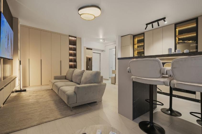 Apartament cu 2 camere decomandat în Parcul Carol