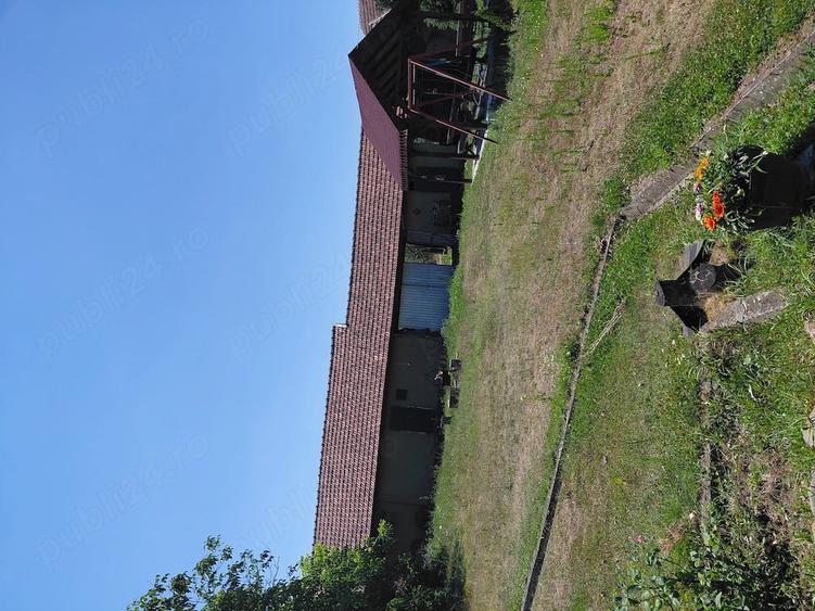 Casă cu 3 camere cu Teren 2224 Mp în Borș