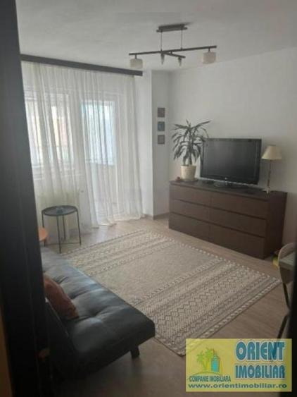 Apartament cu 2 camere decomandat în Energia