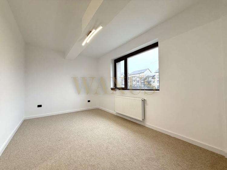 Apartament cu 3 camere semidecomandat, mobilat în Borhanci