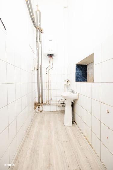 Spațiu comercial, de 43 mp, în Podgoria