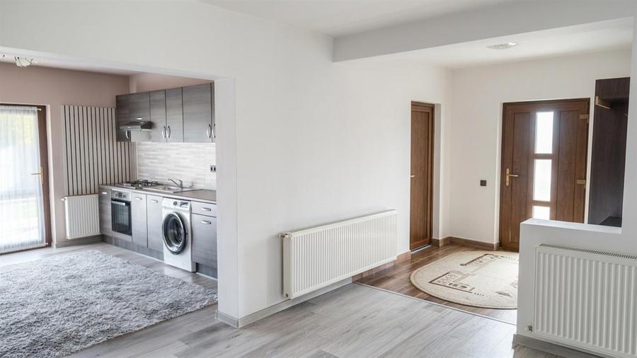 Casă cu 2 camere cu Teren 490 Mp în Nufărul