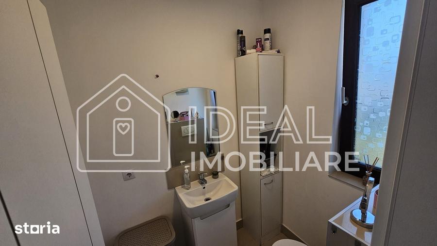 Casă cu 4 camere cu Teren 230 Mp în Central