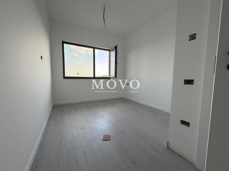 Apartament cu 3 camere decomandat în Săcălaz