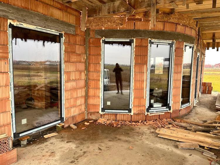 Casă cu Teren 720 Mp în Sânandrei