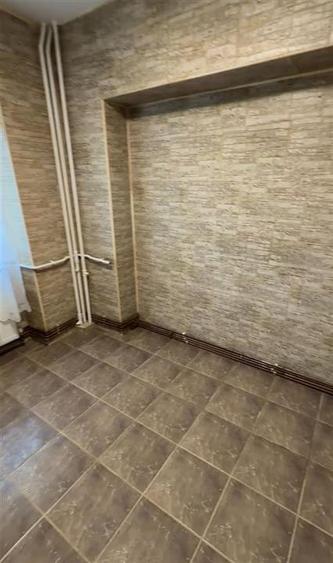 Apartament cu 3 camere decomandat, mobilat în Cug